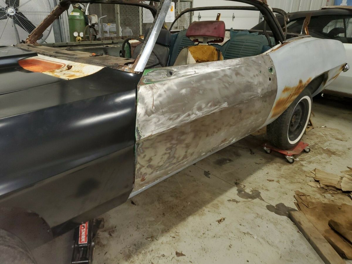 1969 White Chevrolet Camaro Convertible