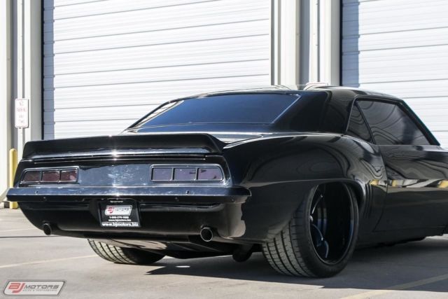 1969 -- Chevrolet Camaro Pro-Touring --