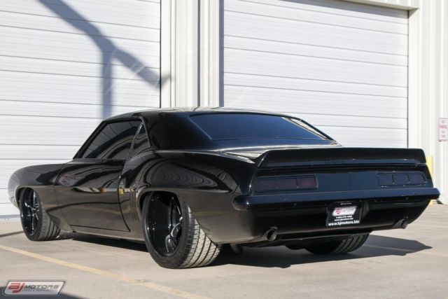 1969 -- Chevrolet Camaro Pro-Touring --