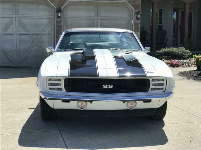 1969 White Chevrolet Camaro 2 door