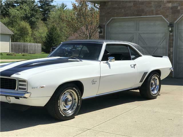 1969 White Chevrolet Camaro 2 door
