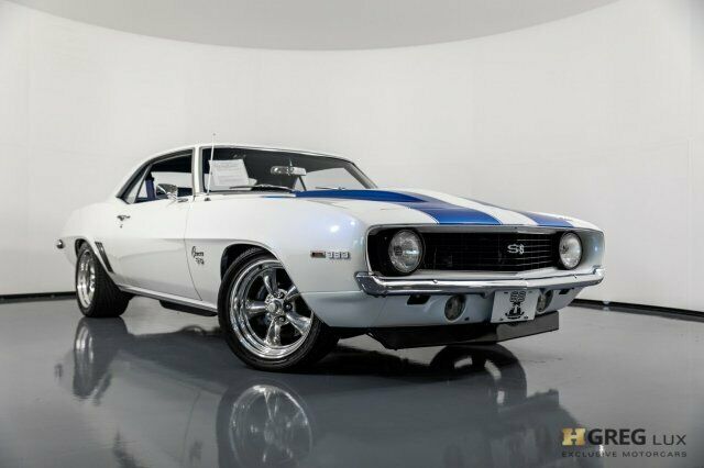 1969 White Chevrolet Camaro --