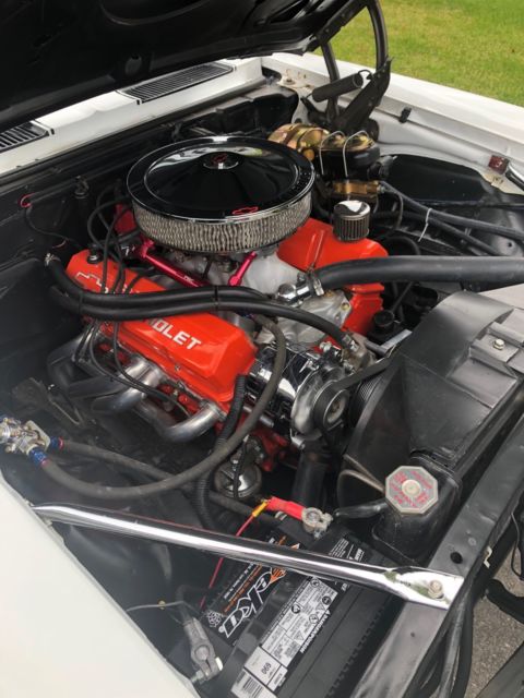 1969 White Chevrolet Camaro