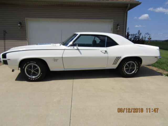 1969 Dover White Chevrolet Camaro Coupe