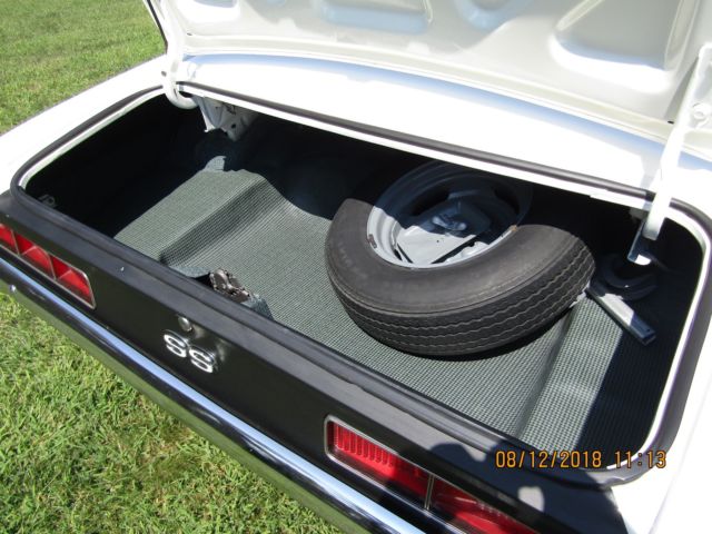 1969 Dover White Chevrolet Camaro Coupe