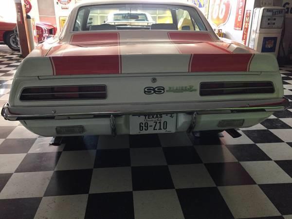 1969 White Chevrolet Camaro Coupe