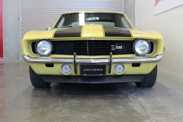 1969 Yellow Chevrolet Camaro Coupe