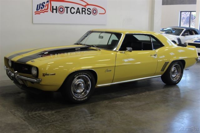 1969 Yellow Chevrolet Camaro Coupe