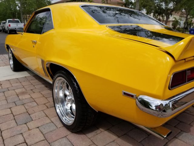 1969 Yellow Chevrolet Camaro Coupe