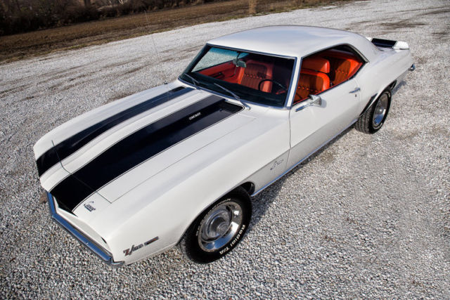 1969 White Chevrolet Camaro Coupe