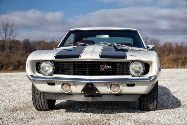 1969 White Chevrolet Camaro Coupe