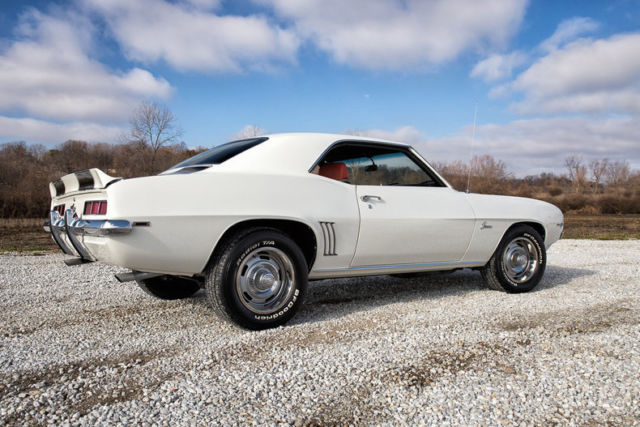 1969 White Chevrolet Camaro Coupe