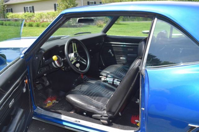 1969 White Chevrolet Camaro Coupe
