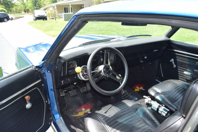 1969 White Chevrolet Camaro Coupe