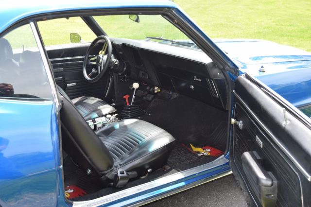 1969 White Chevrolet Camaro Coupe