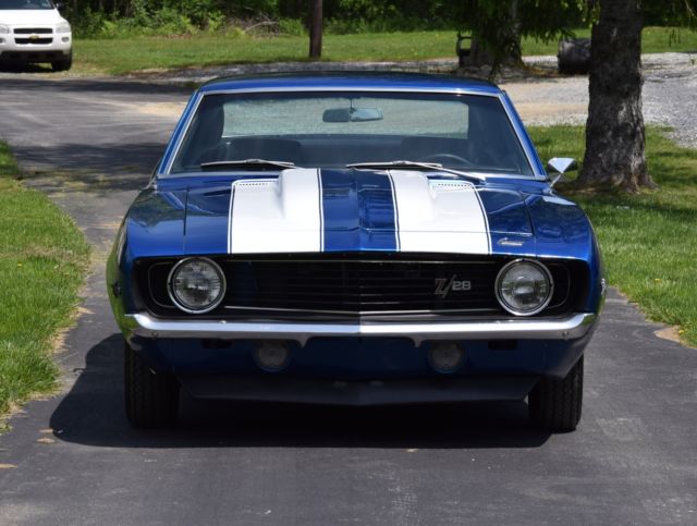 1969 White Chevrolet Camaro Coupe