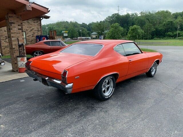 1969 Orange Chevrolet Chevelle Coupe