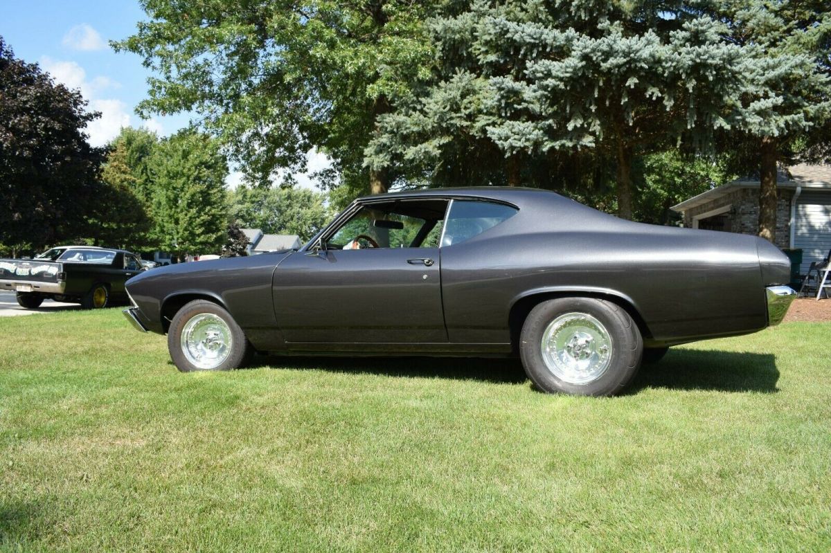 1969 Gray Chevrolet Chevelle Coupe