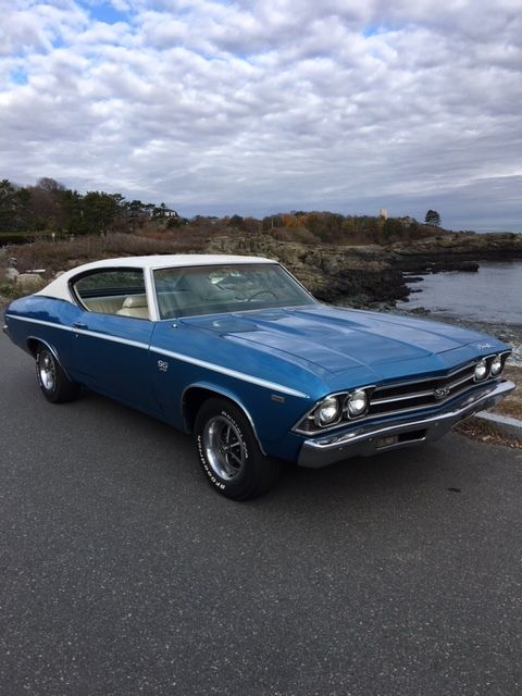1969 Blue Chevrolet Chevelle Coupe