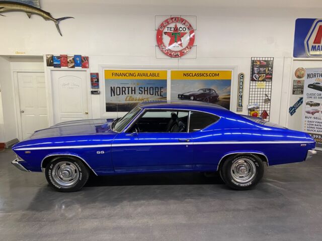 1969 Blue Chevrolet Chevelle Coupe