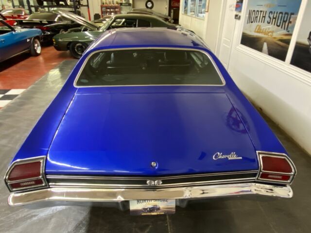 1969 Blue Chevrolet Chevelle Coupe