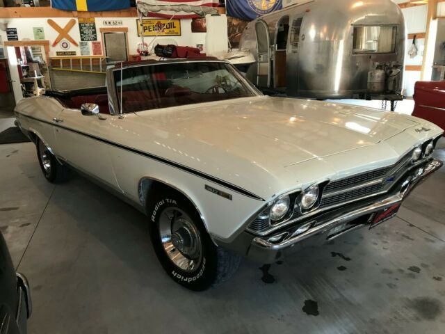 1969 White Chevrolet Chevelle Convertible