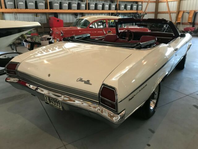 1969 White Chevrolet Chevelle Convertible