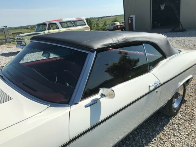 1969 White Chevrolet Chevelle Convertible