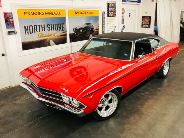 1969 Red Chevrolet Chevelle Coupe
