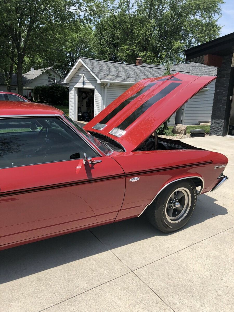 1969 Red Chevrolet Chevelle SS