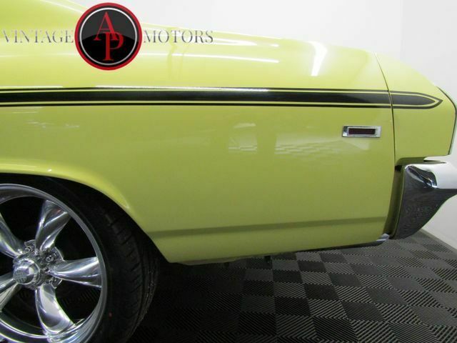 1969 Yellow Chevrolet Chevelle --