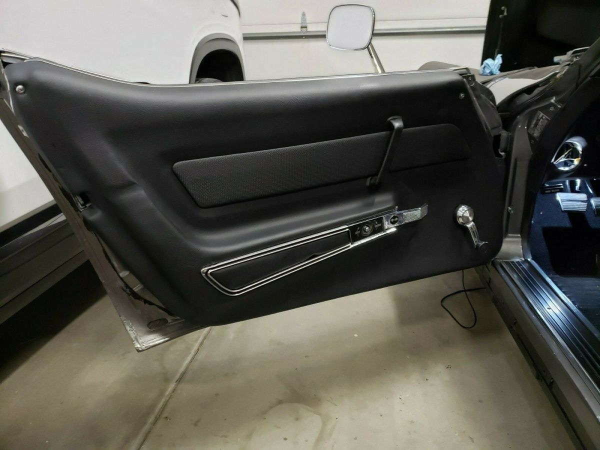 1969 Gray Chevrolet Corvette Coupe