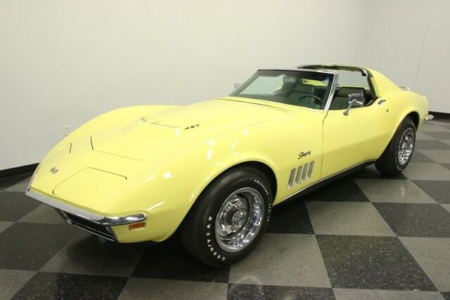 1969 Yellow Chevrolet Corvette Coupe
