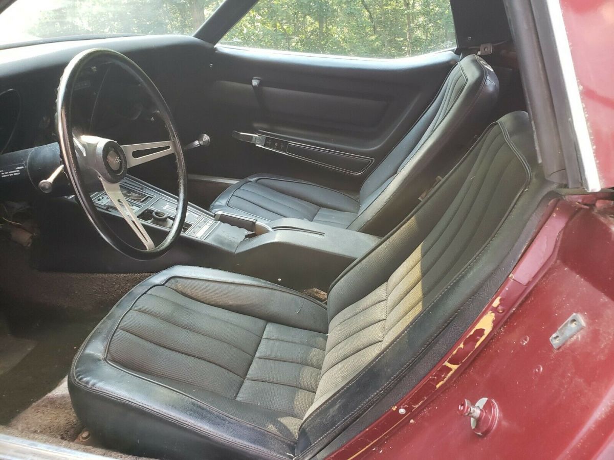 1969 Maroon Chevrolet Corvette Convertible