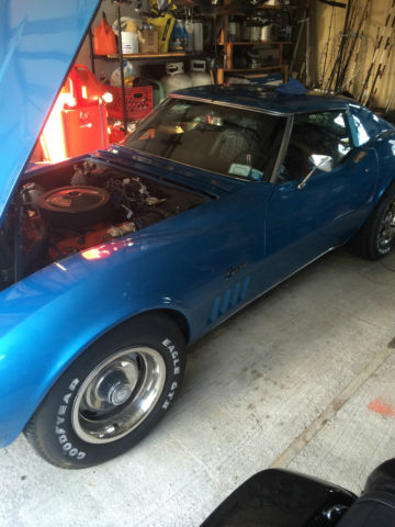 19690000 LeMans Blue Chevrolet Corvette Convertible