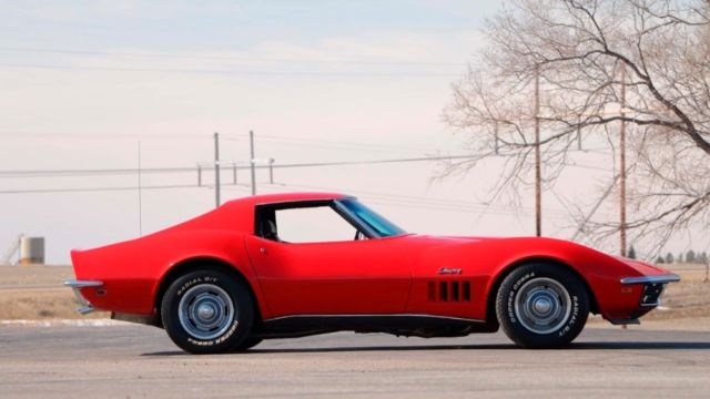1969 Yellow Chevrolet Corvette Coupe