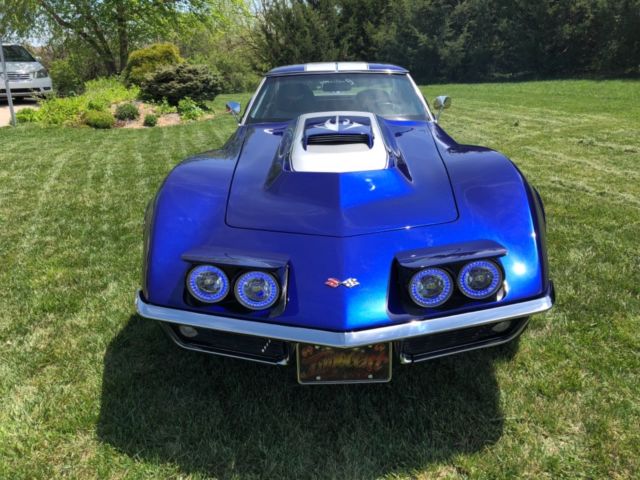 1969 Blue Chevrolet Corvette Coupe