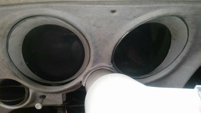 1969 White Chevrolet Corvette