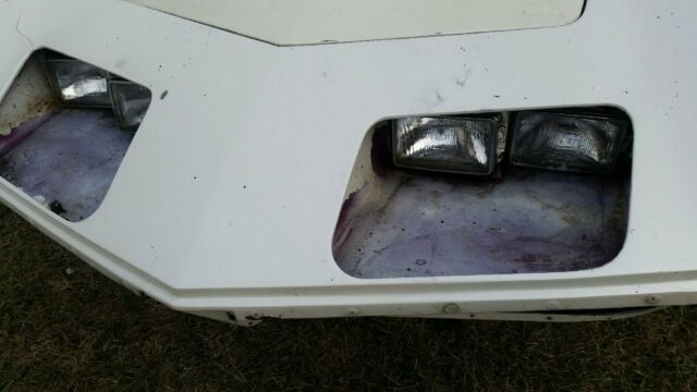 1969 White Chevrolet Corvette