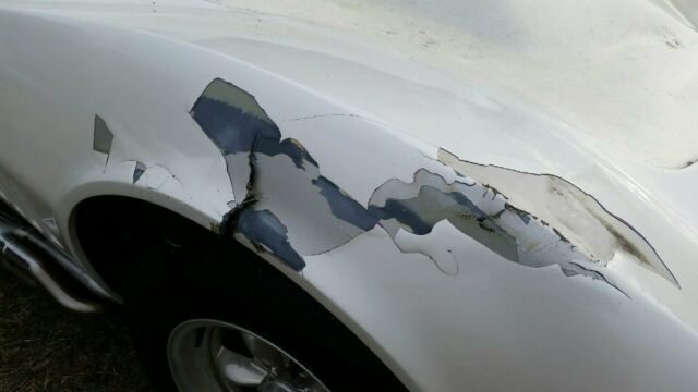 1969 White Chevrolet Corvette