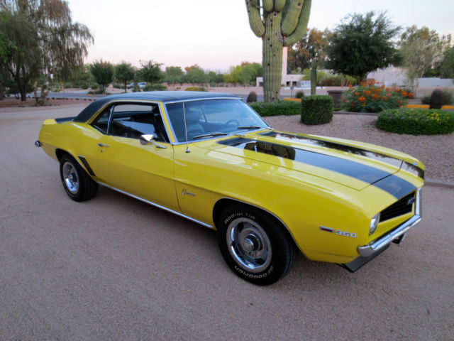 19690000 Yellow Chevrolet Camaro Coupe