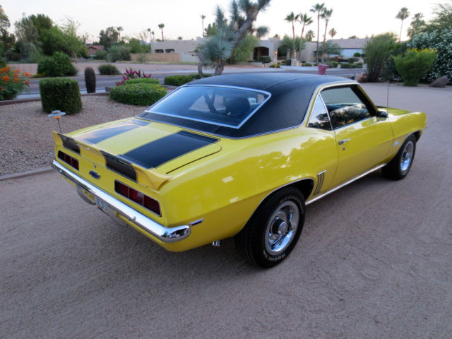 19690000 Yellow Chevrolet Camaro Coupe