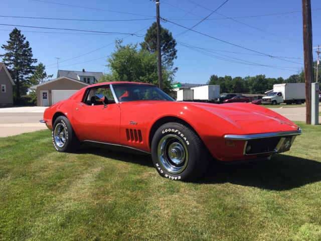 1969 Orange Chevrolet Corvette Coupe