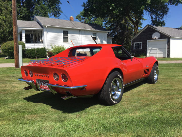 1969 Orange Chevrolet Corvette Coupe