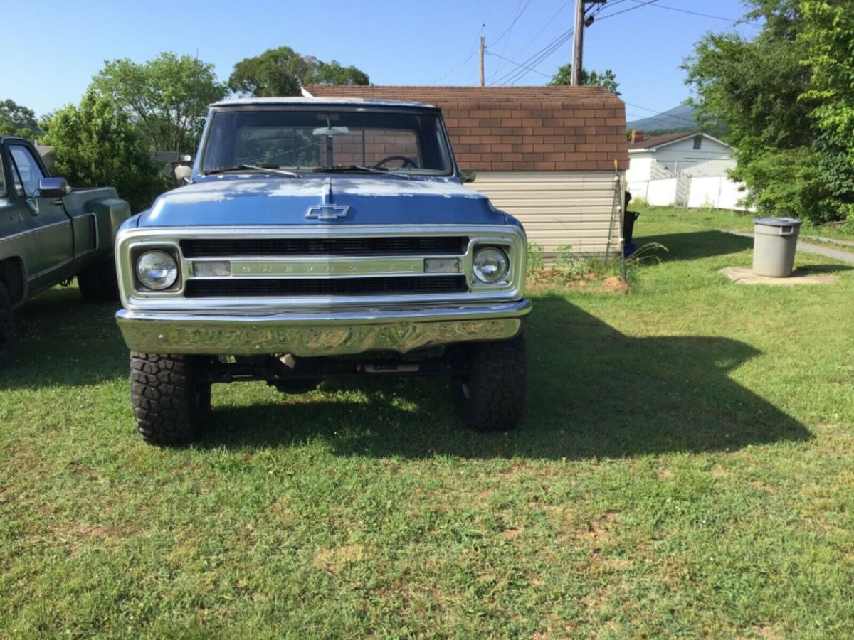1969 Blue Chevrolet C10/K10 Pickup