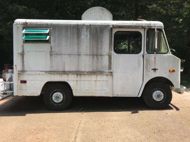 1969 White Chevrolet C-10 P10 Step Van