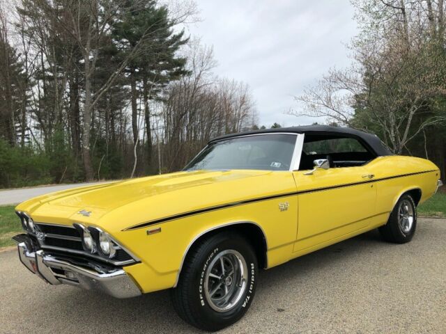 1969 Yellow Chevrolet Chevelle Convertible