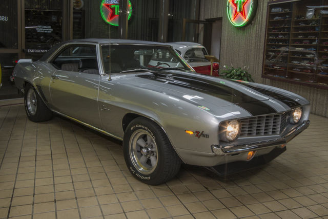 1969 Black Chevrolet Z-28 Camaro --