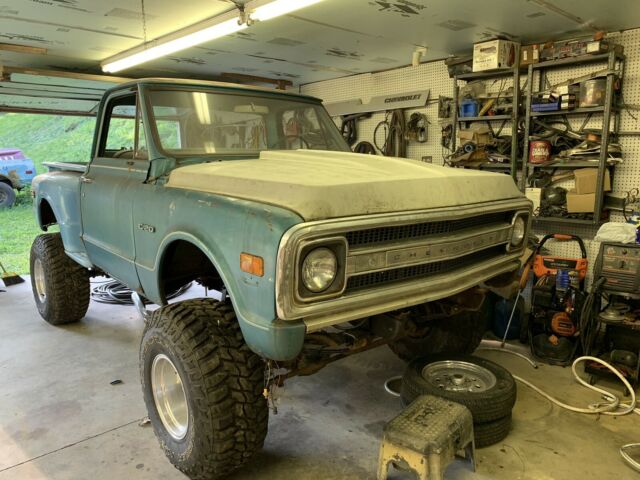 1969 Chevrolet C/K Pickup 2500