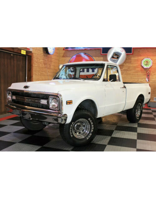 1969 White Chevrolet C-10 Standard Cab Pickup